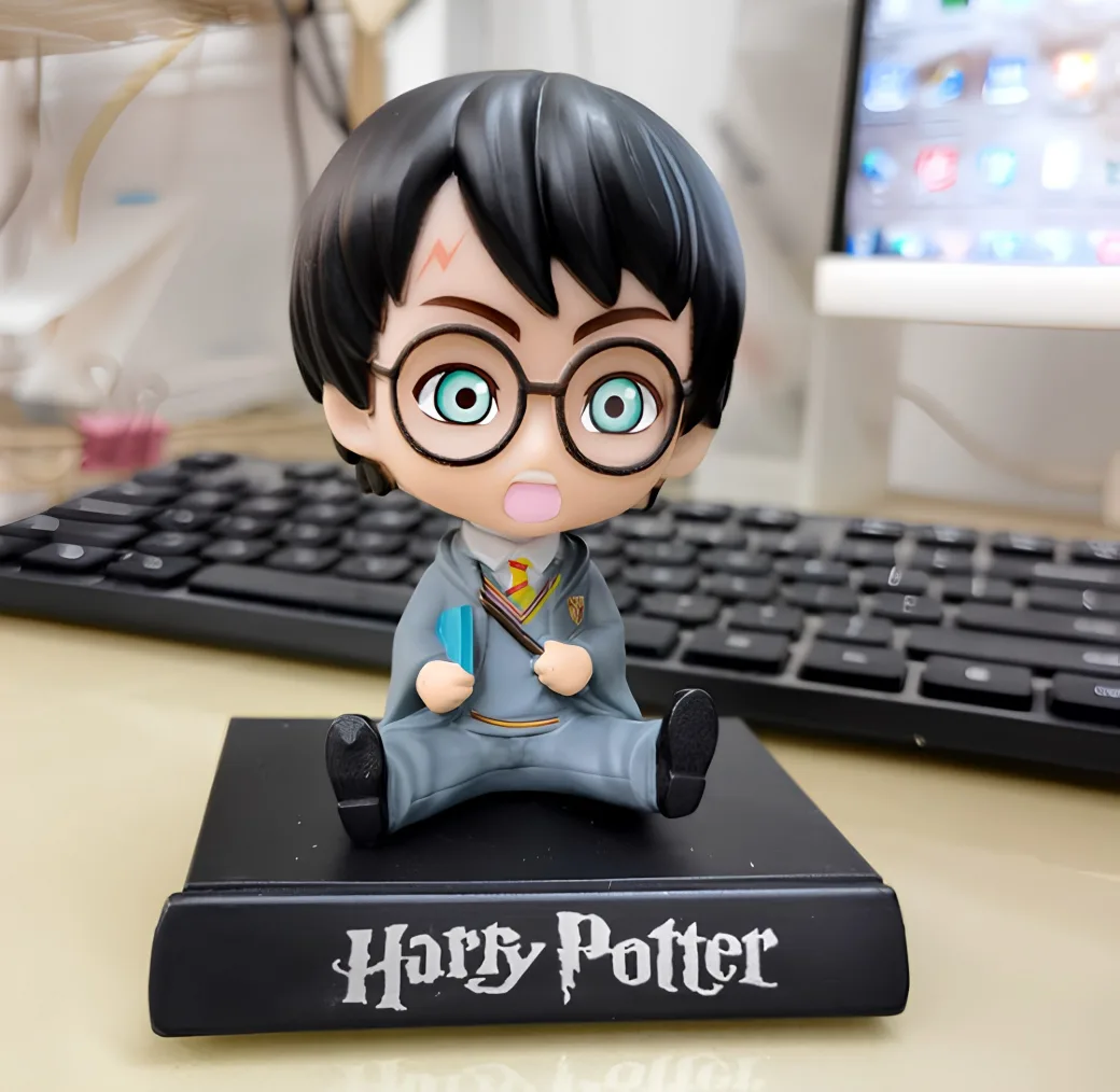 Harry Potter Sitting Bobblehead Figure – Wizarding World Car Dashboard & Desk Accessory
