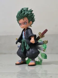 One Piece Roronoa Zoro Wano Arc Chibi Figure – Three-Sword Style Green Aura Anime Statue