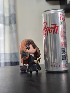 Hermione Granger Broomstick Flying Chibi Figure – Hogwarts Quidditch Flying Lessons Statue